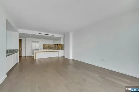 320 Adolphus Avenue Cliffside Park NJ 07010