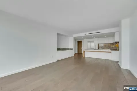 320 Adolphus Avenue Cliffside Park NJ 07010