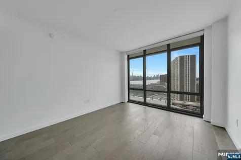 320 Adolphus Avenue Cliffside Park NJ 07010