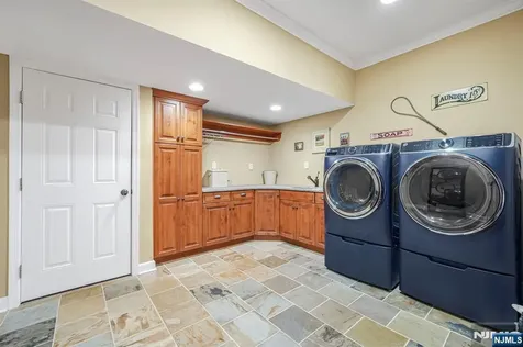 47 Abbott Road Montville Township NJ 07082