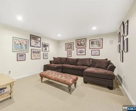 47 Abbott Road Montville Township NJ 07082