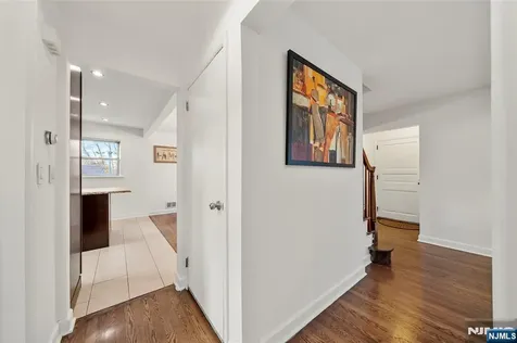 636 Elm Avenue Ridgefield NJ 07657
