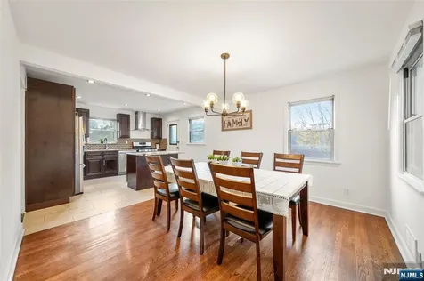 636 Elm Avenue Ridgefield NJ 07657