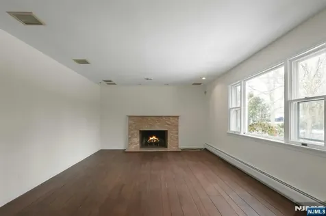 63 Van Orden Road Harrington Park NJ 07640