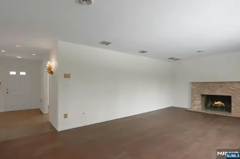 63 Van Orden Road Harrington Park NJ 07640