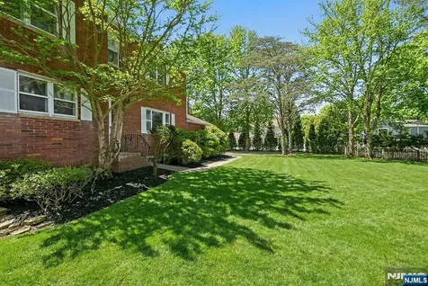 63 Van Orden Road Harrington Park NJ 07640