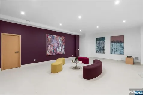 48 Pleasant Avenue Upper Saddle River NJ 07458