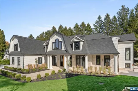 48 Pleasant Avenue Upper Saddle River NJ 07458