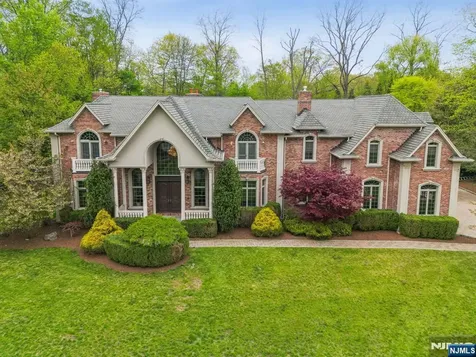 35 Echo Ridge Road Upper Saddle River NJ 07458