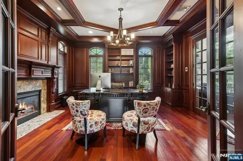 35 Echo Ridge Road Upper Saddle River NJ 07458