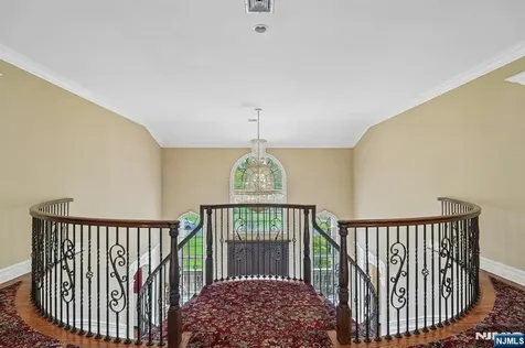 35 Echo Ridge Road Upper Saddle River NJ 07458