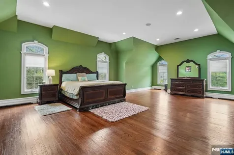 35 Echo Ridge Road Upper Saddle River NJ 07458