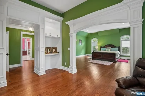 35 Echo Ridge Road Upper Saddle River NJ 07458