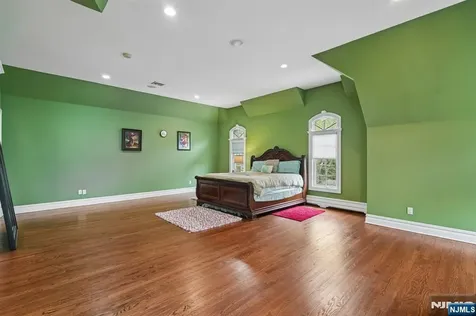 35 Echo Ridge Road Upper Saddle River NJ 07458
