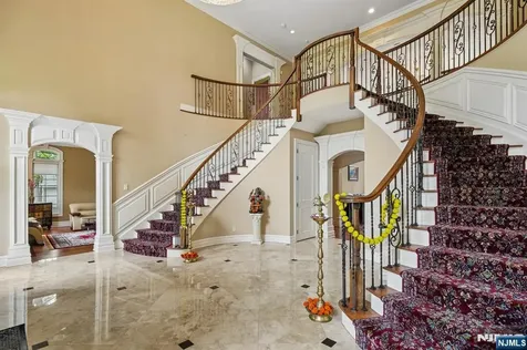 35 Echo Ridge Road Upper Saddle River NJ 07458
