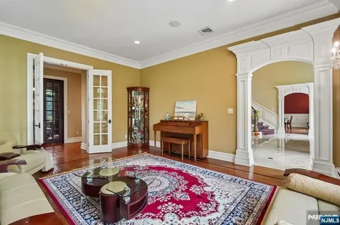 35 Echo Ridge Road Upper Saddle River NJ 07458