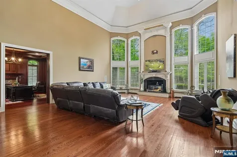 35 Echo Ridge Road Upper Saddle River NJ 07458