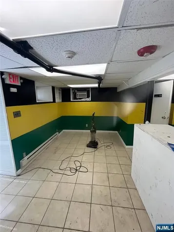 103 Broadway Elmwood Park NJ 07407
