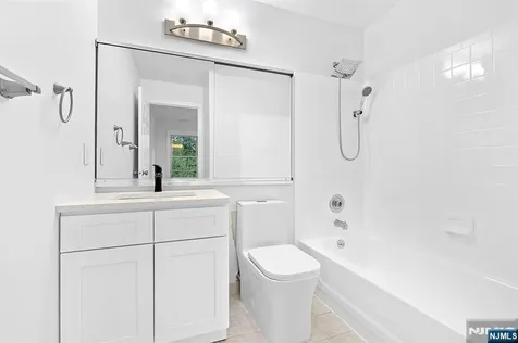 19 Quail Court Englewood NJ 07631