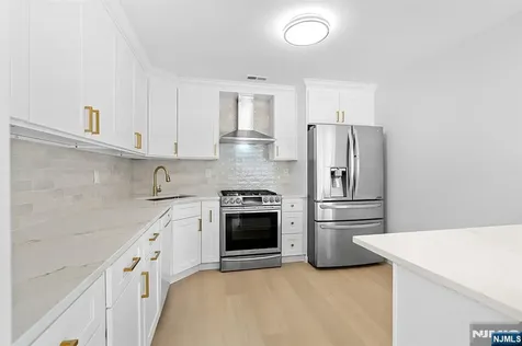 19 Quail Court Englewood NJ 07631
