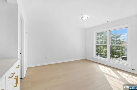19 Quail Court Englewood NJ 07631
