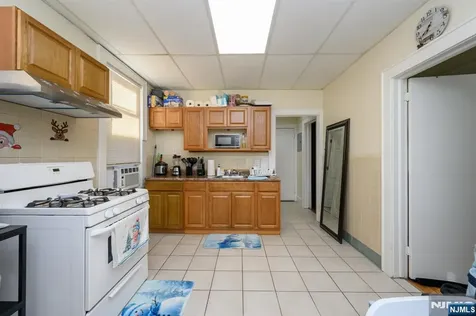 427-429 N 12th Street Newark NJ 07107