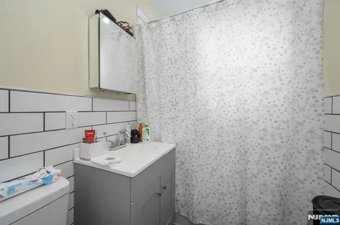 427-429 N 12th Street Newark NJ 07107