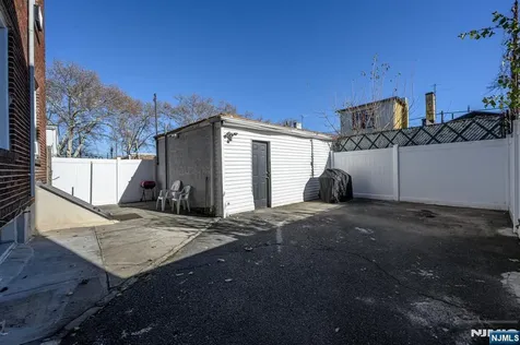 427-429 N 12th Street Newark NJ 07107