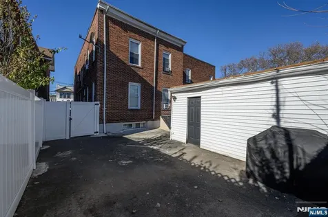427-429 N 12th Street Newark NJ 07107