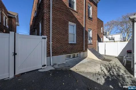 427-429 N 12th Street Newark NJ 07107