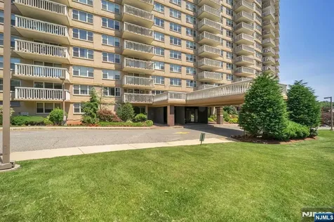 555 North Avenue Fort Lee NJ 07024
