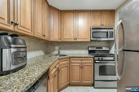 555 North Avenue Fort Lee NJ 07024