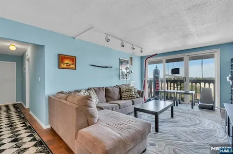 555 North Avenue Fort Lee NJ 07024