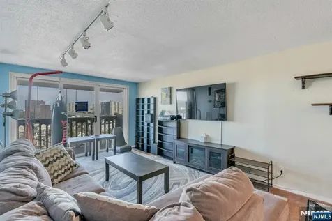 555 North Avenue Fort Lee NJ 07024