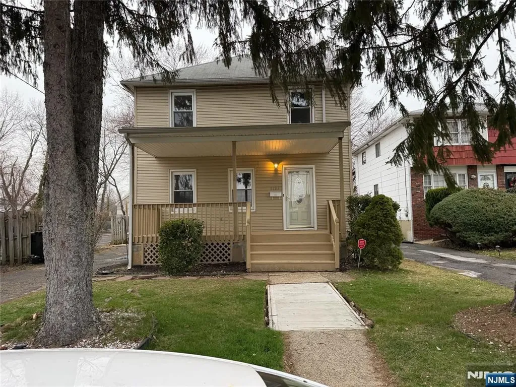 1127 Earle Place Plainfield NJ 07062