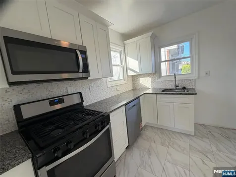 1127 Earle Place Plainfield NJ 07062