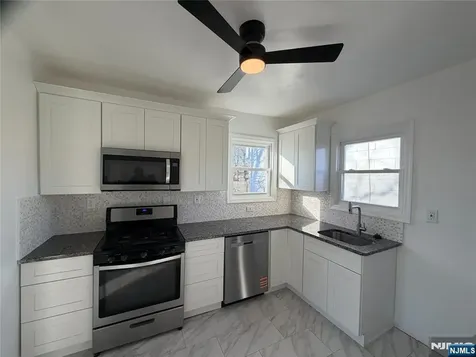 1127 Earle Place Plainfield NJ 07062