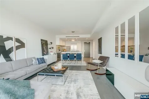 320 Adolphus Avenue Cliffside Park NJ 07010