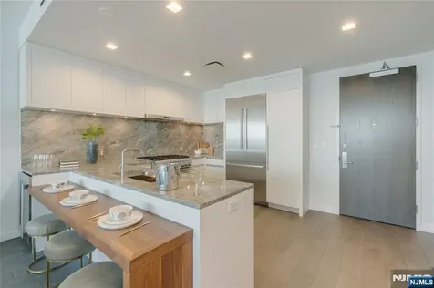 320 Adolphus Avenue Cliffside Park NJ 07010