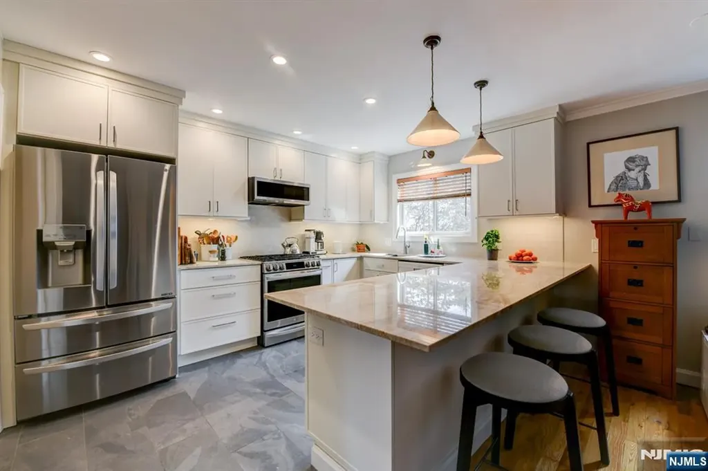 598 Sanderling Court Secaucus NJ 07094