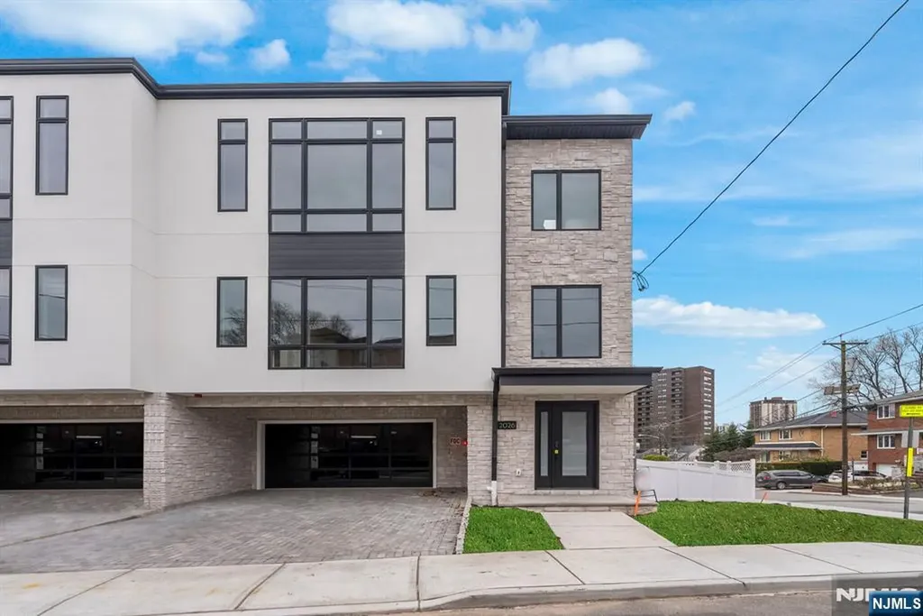 2026 Marguerite Street Fort Lee NJ 07024