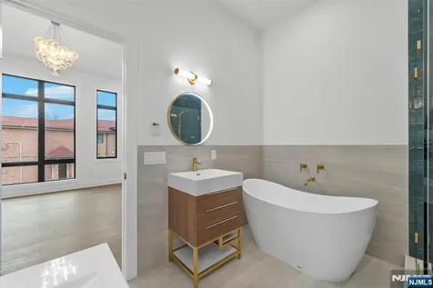 2026 Marguerite Street Fort Lee NJ 07024
