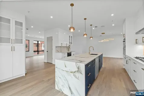 2026 Marguerite Street Fort Lee NJ 07024