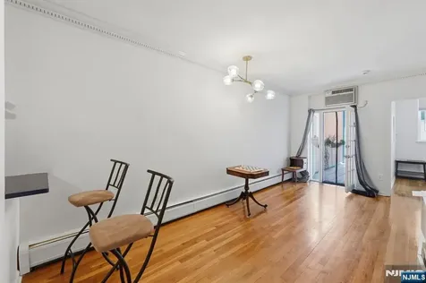 278 Monmouth Street Jersey City NJ 07302