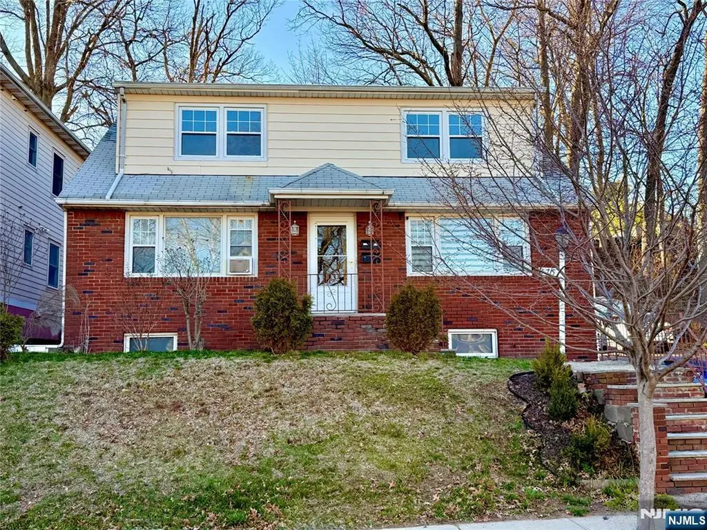 175 Van Winkle Street East Rutherford NJ 07073