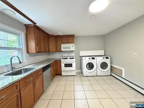 175 Van Winkle Street East Rutherford NJ 07073