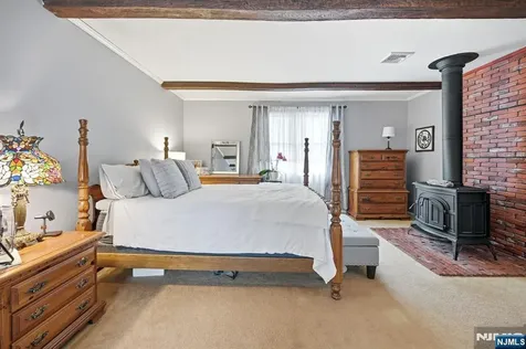 15 Colgate Road Oakland NJ 07436