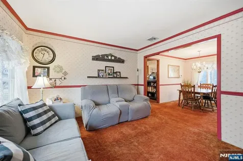 15 Colgate Road Oakland NJ 07436