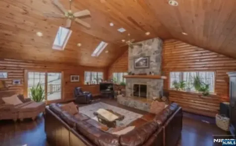 9 Buckhaven Trail Hardyston NJ 07460