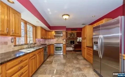 9 Buckhaven Trail Hardyston NJ 07460